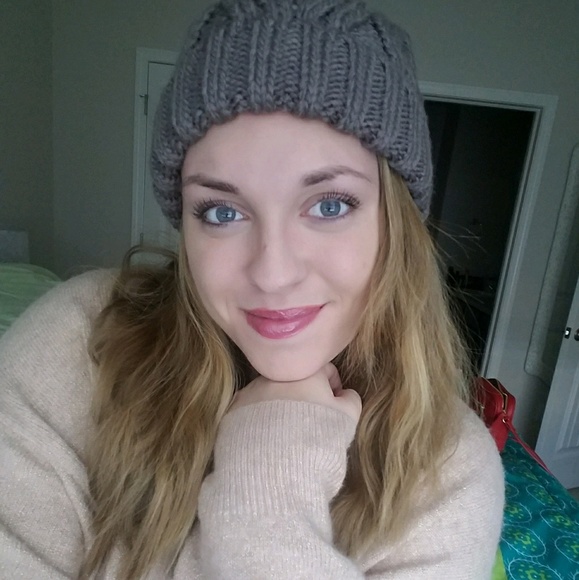 Meet your Posher, Erin - Picture 1 of 1